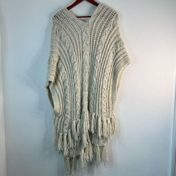Aerie Cream Cable Knit Cardigan - Picture 2 of 8